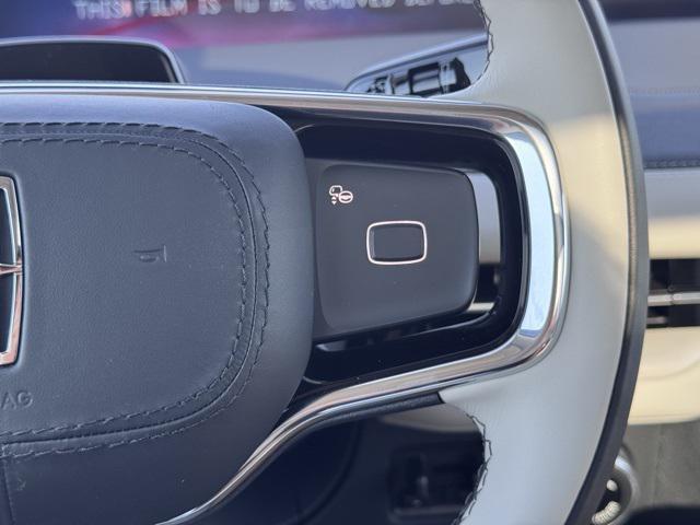 new 2025 Lincoln Navigator car, priced at $103,940