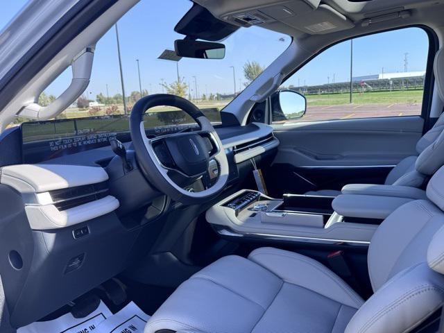 new 2025 Lincoln Navigator car, priced at $103,940
