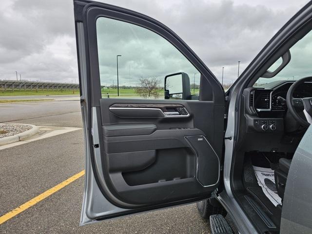 new 2025 GMC Sierra 3500 car, priced at $71,454