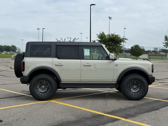 new 2025 Ford Bronco car, priced at $61,677