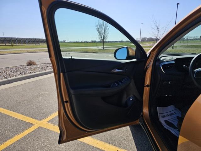 new 2025 Buick Encore GX car, priced at $31,125