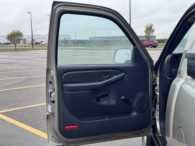 used 2000 Chevrolet Silverado 1500 car, priced at $8,299
