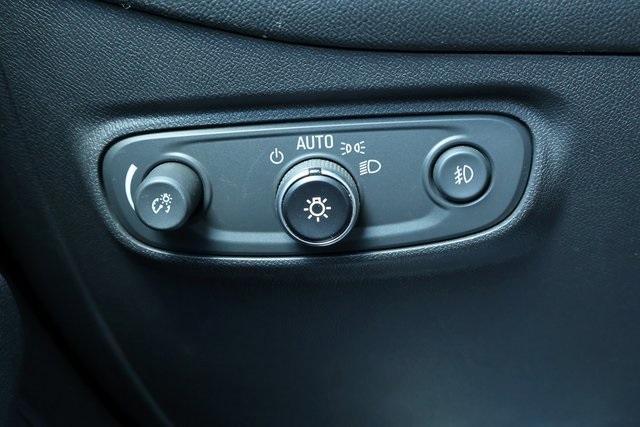 used 2021 Chevrolet Equinox car, priced at $22,160