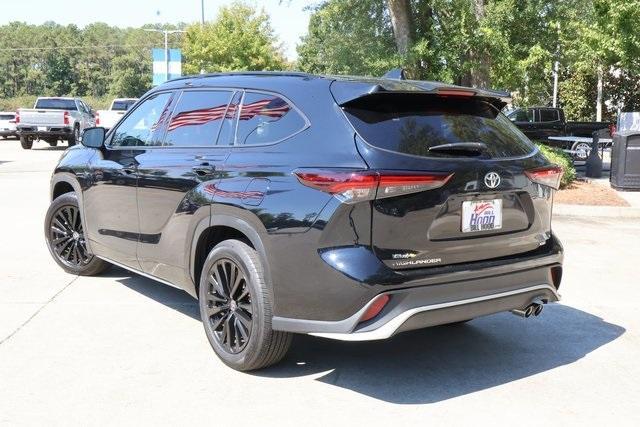 used 2024 Toyota Highlander car, priced at $42,790