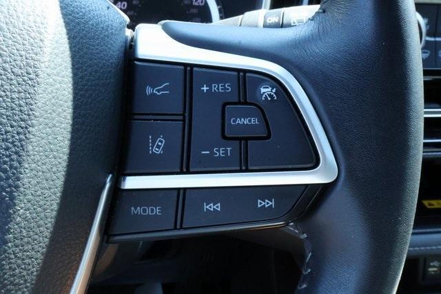 used 2024 Toyota Highlander car, priced at $42,790