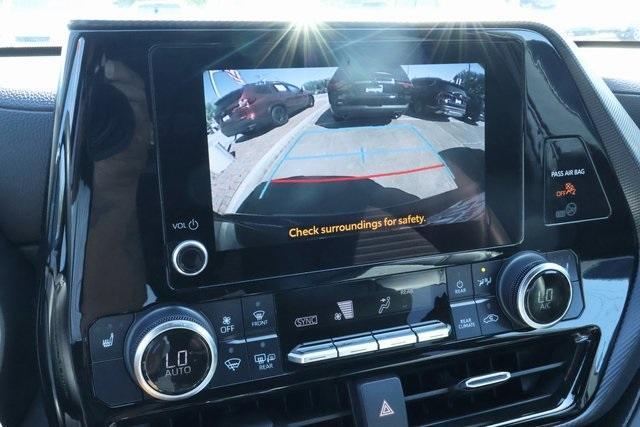 used 2024 Toyota Highlander car, priced at $42,790