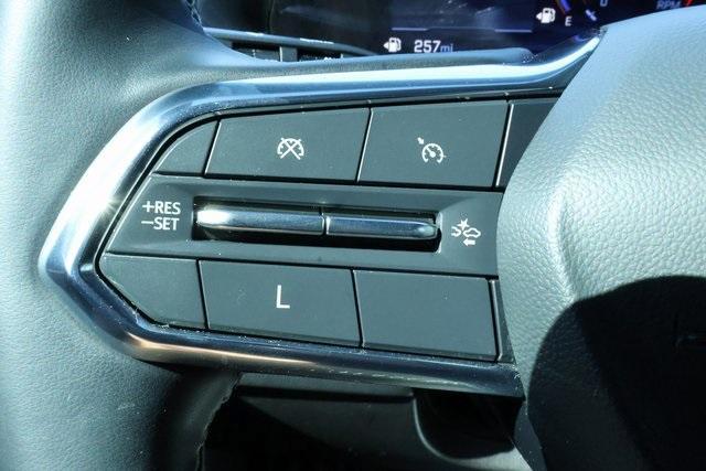 used 2024 Chevrolet Traverse car, priced at $36,990