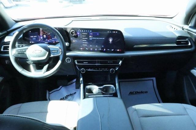 used 2024 Chevrolet Traverse car, priced at $36,990