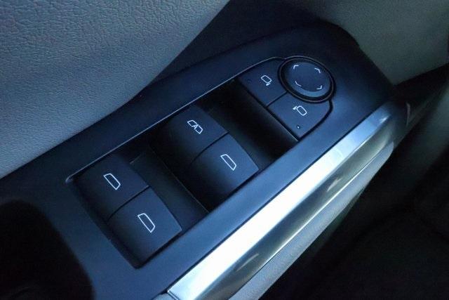 used 2024 Chevrolet Traverse car, priced at $36,990