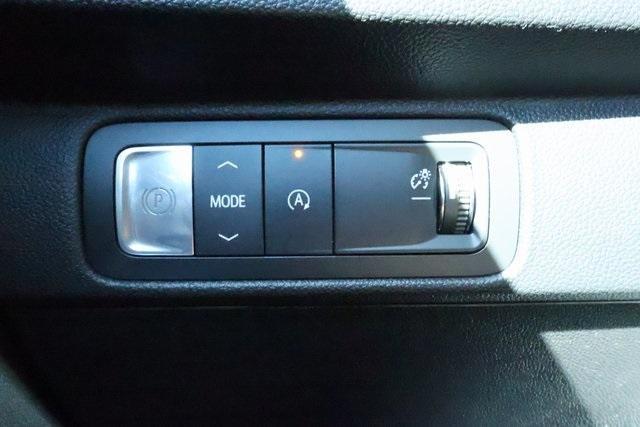 used 2024 Chevrolet Traverse car, priced at $36,990