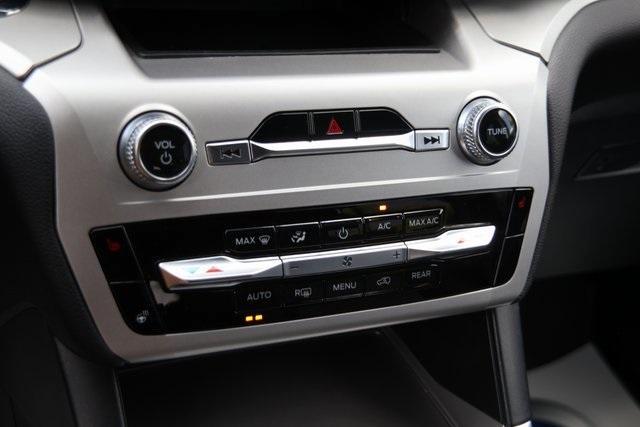 used 2022 Ford Explorer car, priced at $30,780