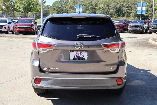 used 2014 Toyota Highlander car, priced at $17,440