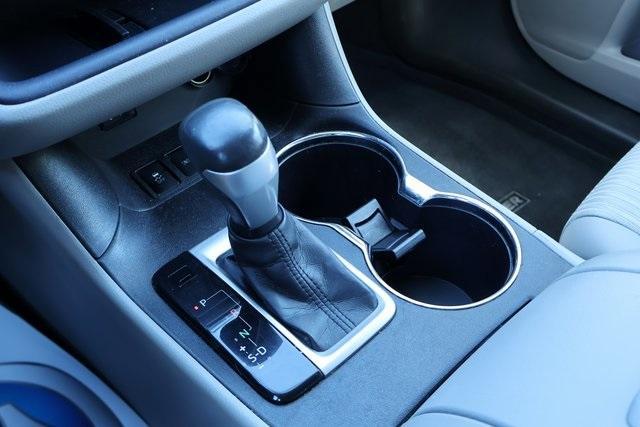 used 2014 Toyota Highlander car, priced at $17,440