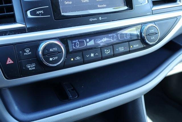 used 2014 Toyota Highlander car, priced at $17,440