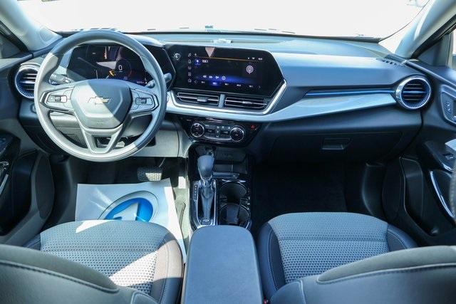 used 2025 Chevrolet Trax car, priced at $23,880