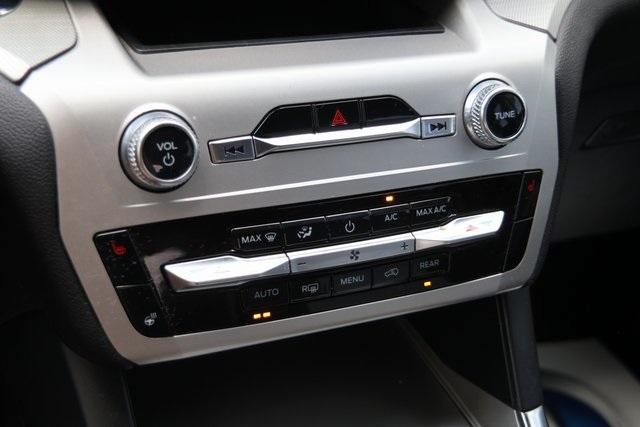 used 2022 Ford Explorer car, priced at $27,470