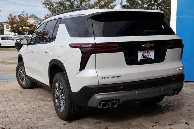 new 2025 Chevrolet Traverse car, priced at $41,240