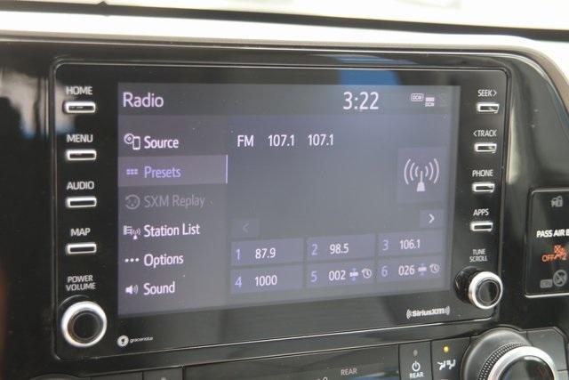 used 2021 Toyota Highlander car, priced at $28,000