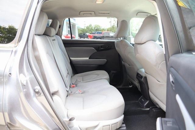 used 2021 Toyota Highlander car, priced at $28,000