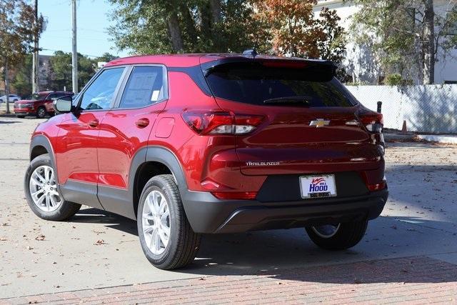 new 2025 Chevrolet TrailBlazer car, priced at $25,325