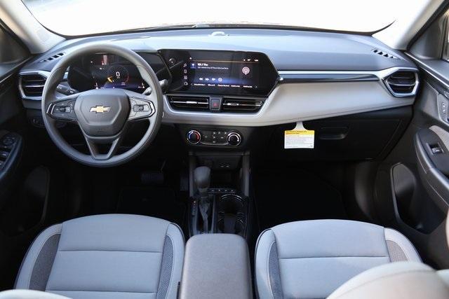 new 2025 Chevrolet TrailBlazer car, priced at $25,325