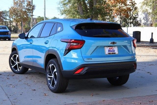 new 2025 Chevrolet Trax car, priced at $25,020