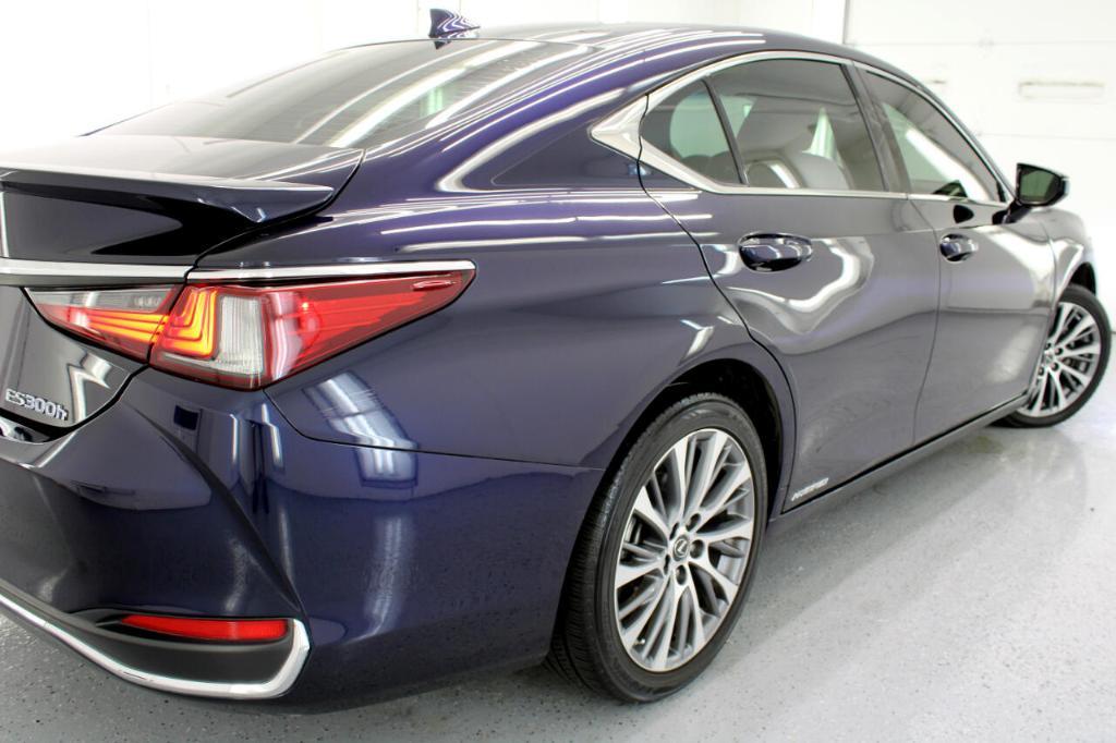 used 2021 Lexus ES 300h car, priced at $30,995