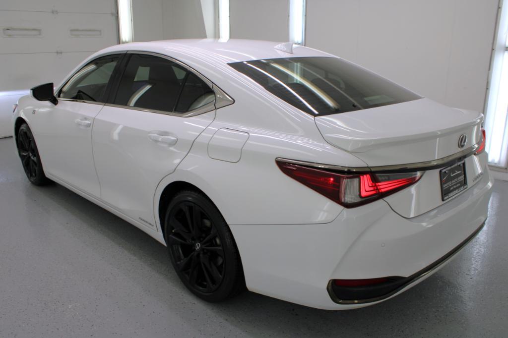 used 2022 Lexus ES 300h car, priced at $38,995