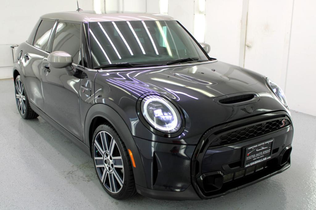 used 2022 MINI Hardtop car, priced at $25,995