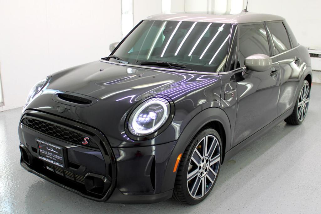 used 2022 MINI Hardtop car, priced at $25,995