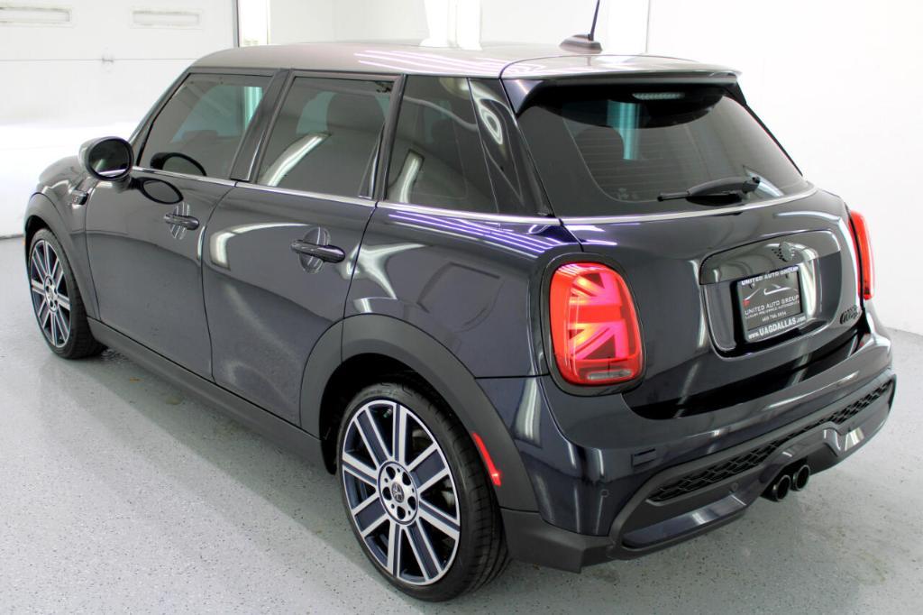 used 2022 MINI Hardtop car, priced at $25,995