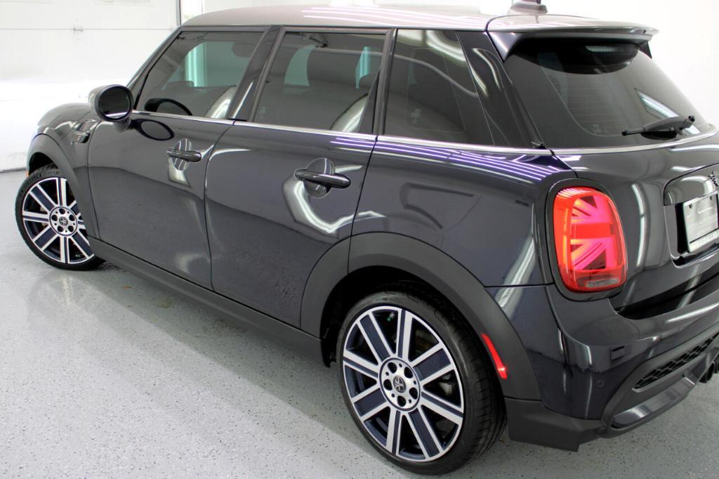 used 2022 MINI Hardtop car, priced at $25,995