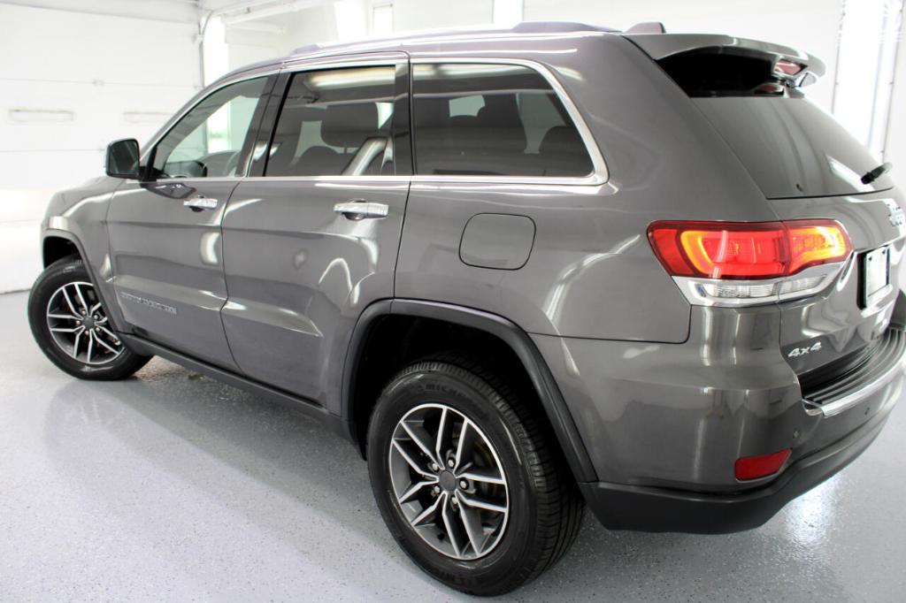 used 2021 Jeep Grand Cherokee car, priced at $27,995