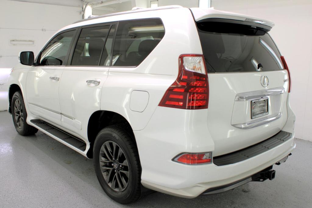 used 2019 Lexus GX 460 car, priced at $35,895