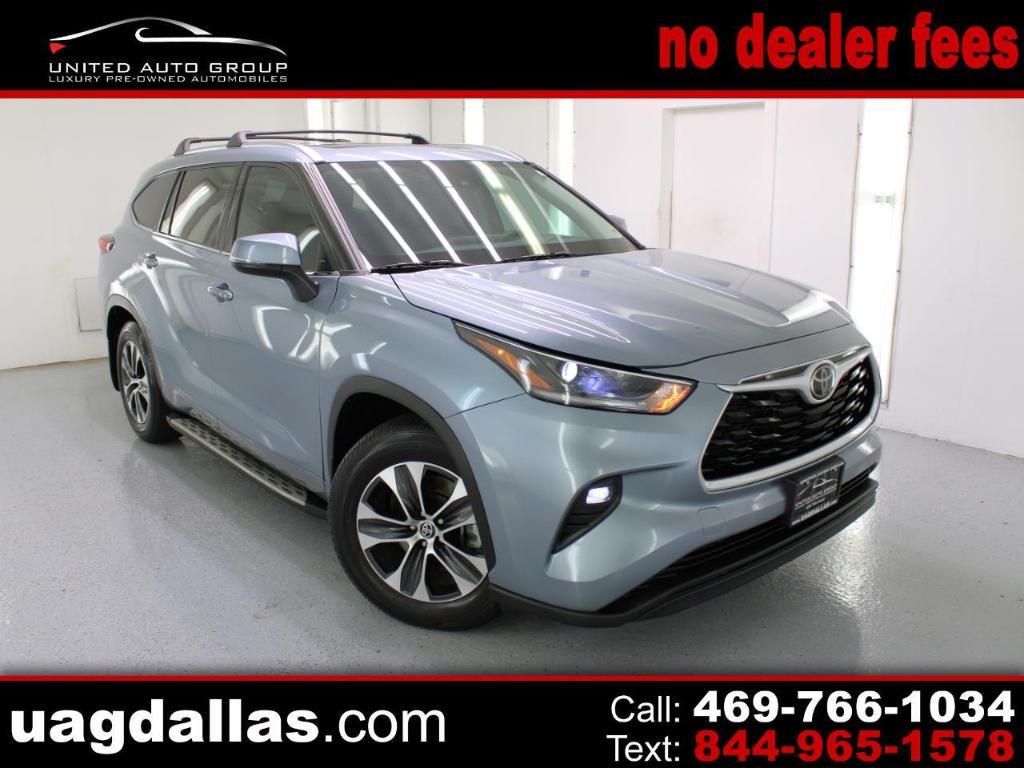 used 2021 Toyota Highlander car, priced at $32,995