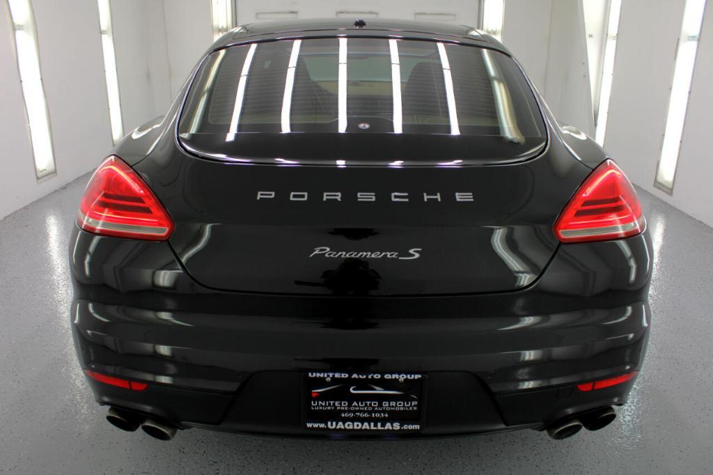used 2014 Porsche Panamera car, priced at $25,995