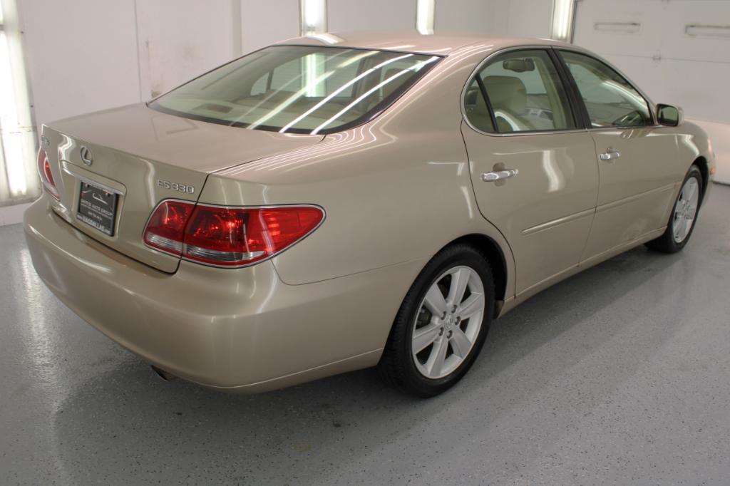 used 2005 Lexus ES 330 car, priced at $9,995