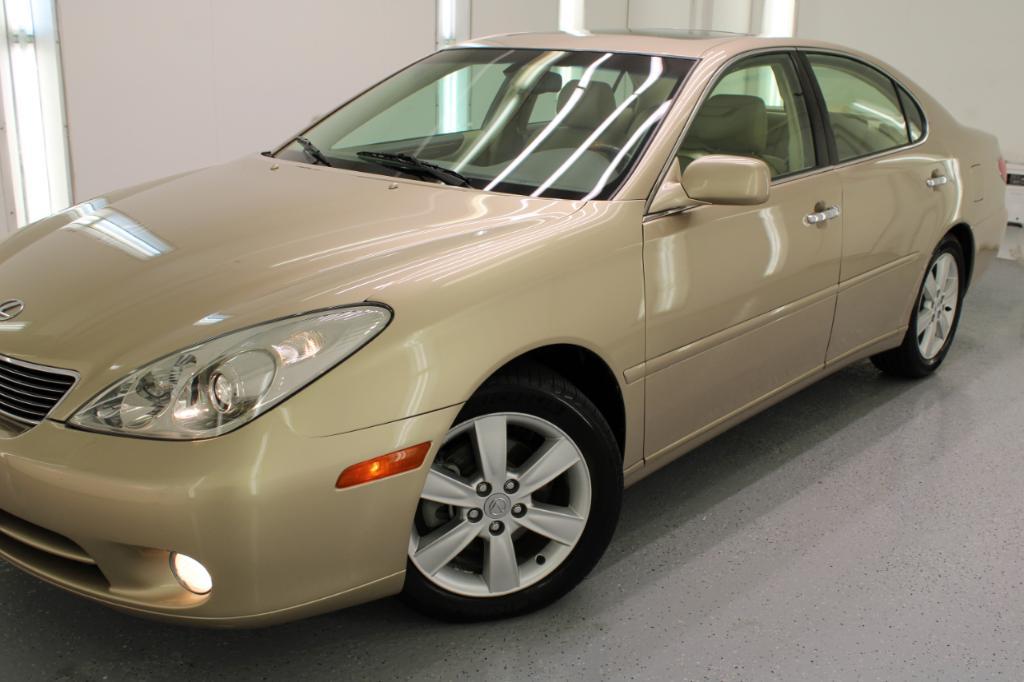 used 2005 Lexus ES 330 car, priced at $9,995