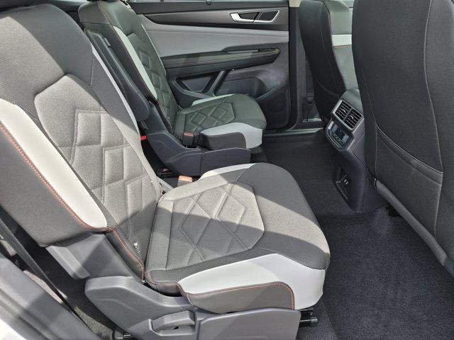 new 2025 Volkswagen Atlas car, priced at $48,457