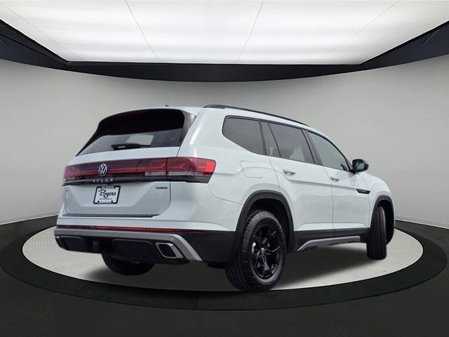 new 2025 Volkswagen Atlas car, priced at $48,457