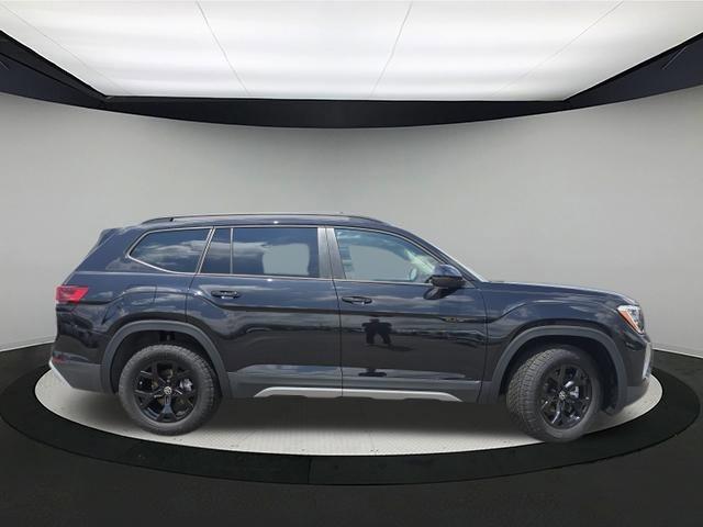 new 2025 Volkswagen Atlas car, priced at $47,541
