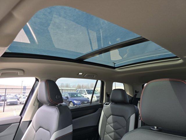 new 2025 Volkswagen Atlas car, priced at $48,352