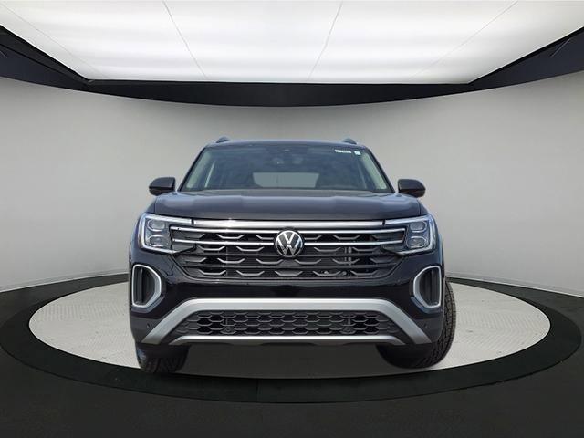 new 2025 Volkswagen Atlas car, priced at $48,352
