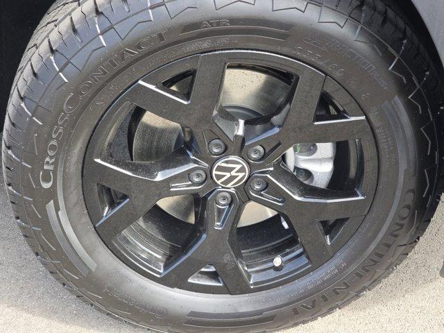 new 2025 Volkswagen Atlas car, priced at $48,352