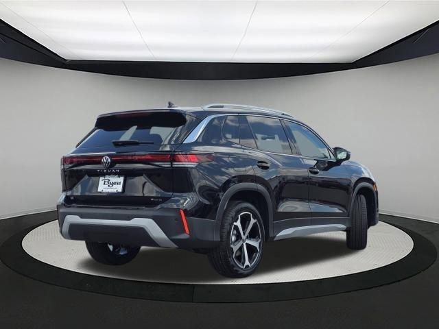 new 2025 Volkswagen Tiguan car, priced at $36,572