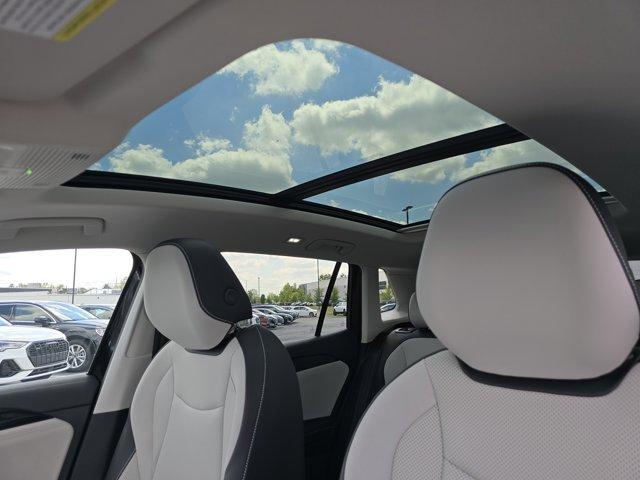 new 2025 Volkswagen Tiguan car, priced at $36,572