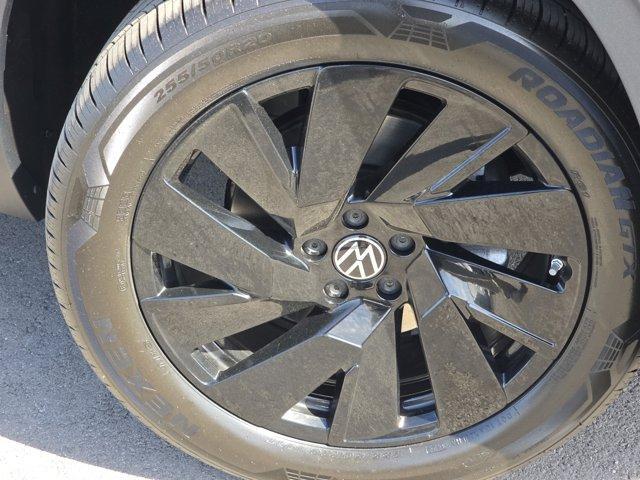 new 2025 Volkswagen Atlas car, priced at $45,291