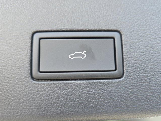 new 2026 Volkswagen Atlas car, priced at $51,081