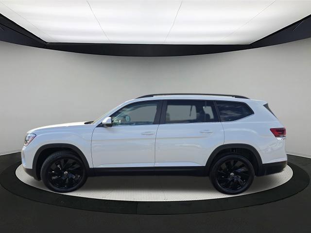 new 2026 Volkswagen Atlas car, priced at $51,081