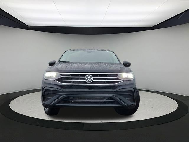 new 2024 Volkswagen Tiguan car, priced at $31,431